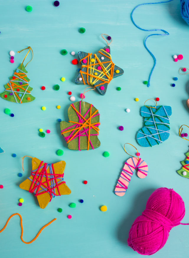 Yarn Wrapped Christmas Ornaments #kidschristmascrafts #kidsornamentcrafts