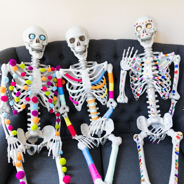 3 Ways to Decorate a Halloween Skeleton with Craft Supplies