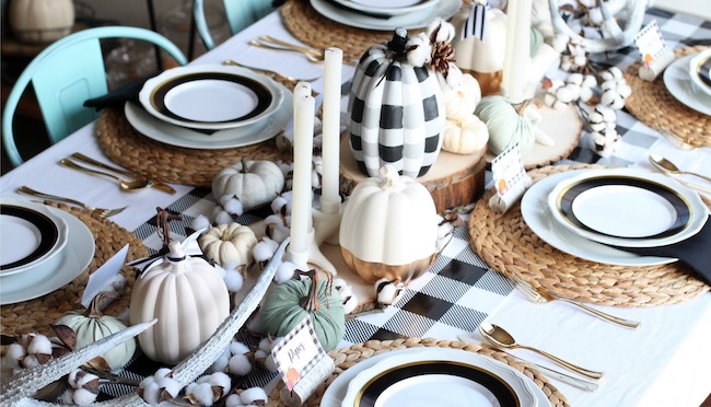 Buffalo Plaid Thanksgiving Table