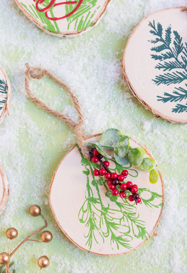 How to Make Easy DIY Wood Slice Ornaments