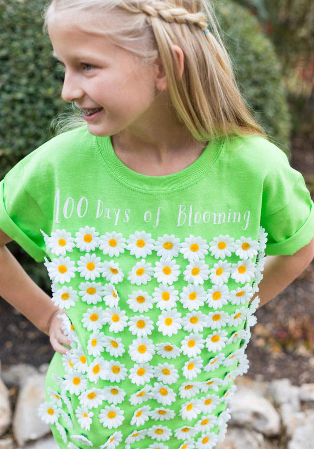 Make a 100 days of blooming shirt for the 100th day of school #100daysofschool #100daysofschoolshirt #100thdayofschoolshirt