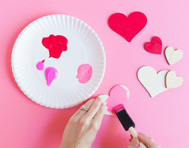 How to paint wood hearts