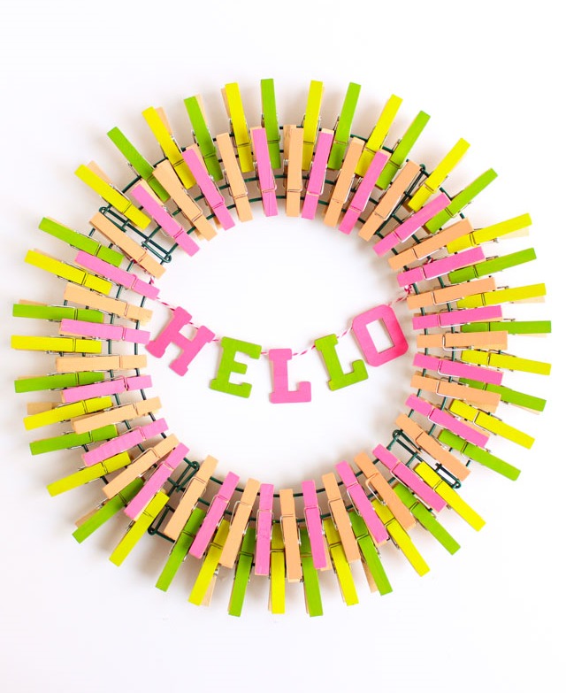 Simple DIY clothespin wreath