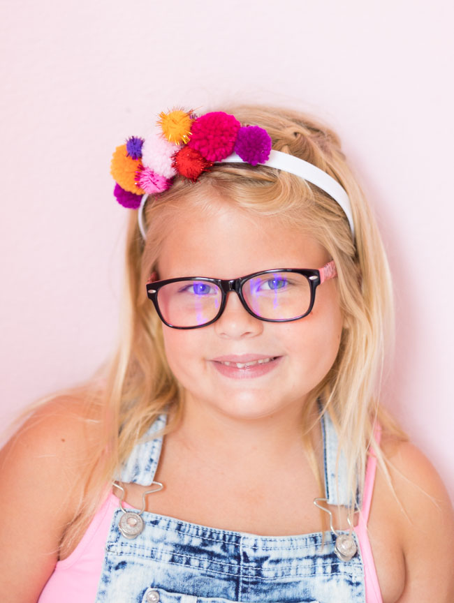 Cute DIY pom-pom headband for kids