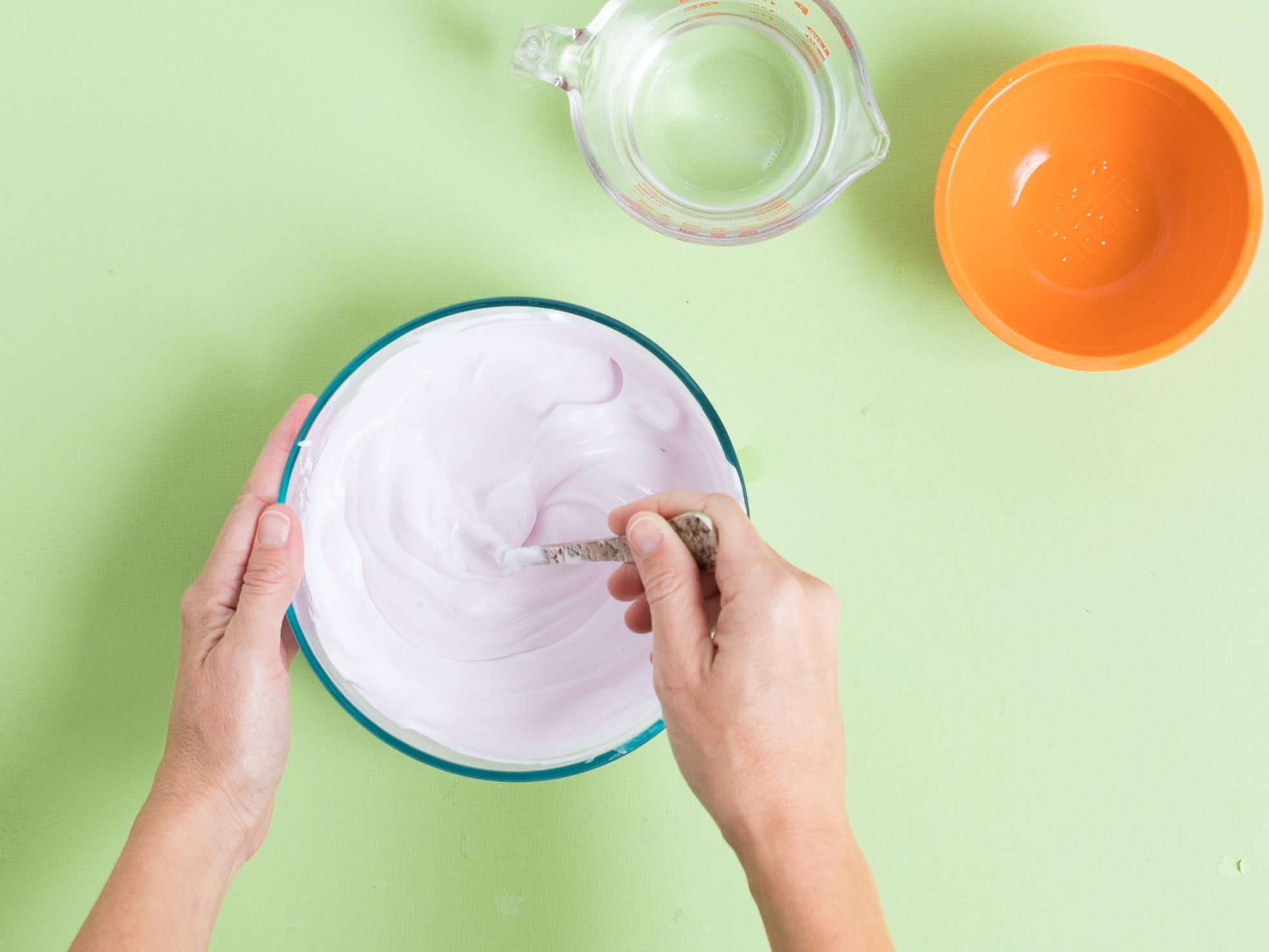 Making fluffy slime