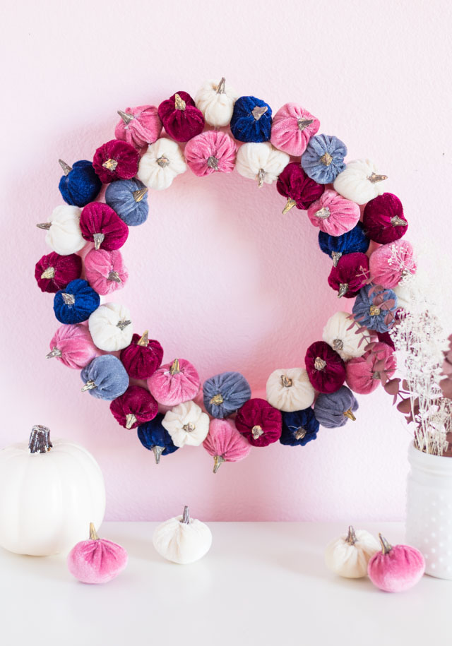 DIY Velvet Pumpkin Wreath