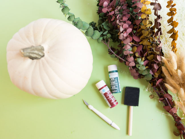 What you'll need to make a faux pumpkin vase