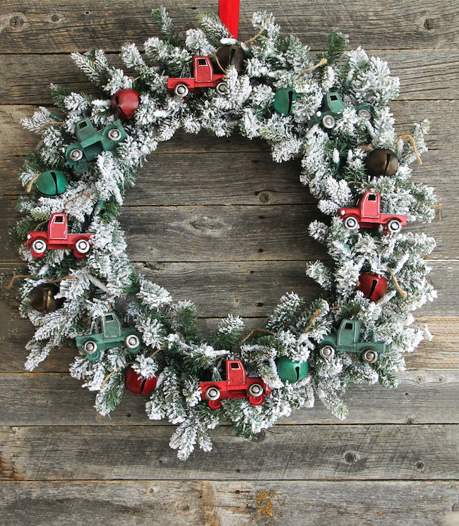 Vintage Truck Ornament Christmas Wreath