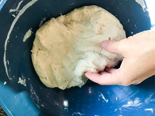 Chilling and kneading salt dough