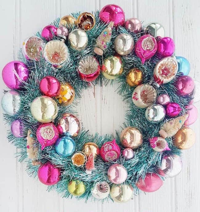 DIY Christmas Bauble Wreath