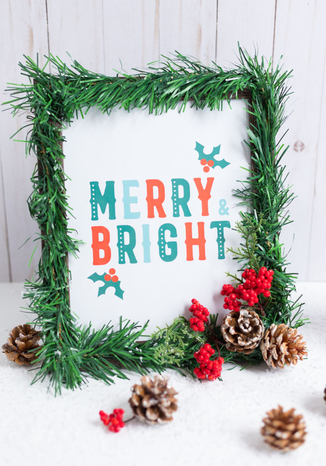 DIY Christmas Picture Frames with Free Printables