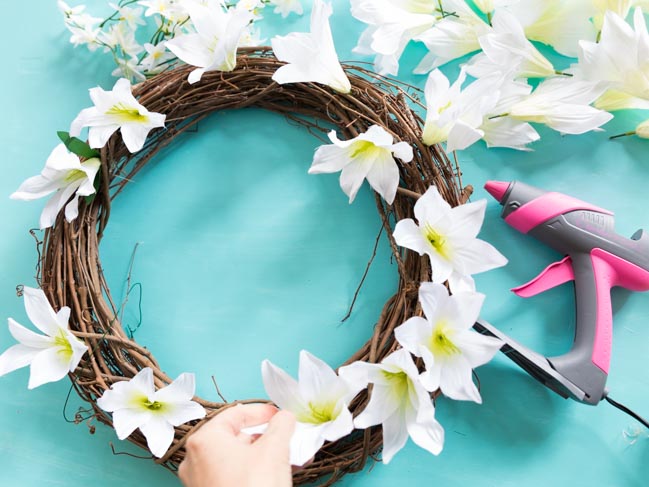 How to glue artificial flowers to grapevine wreath