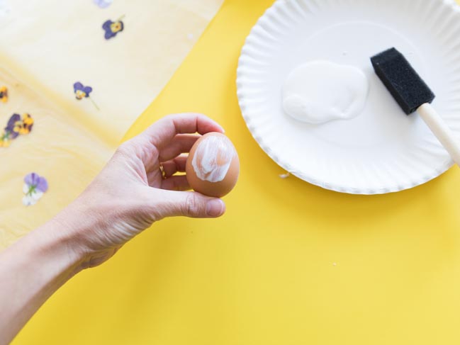 How to apply Mod Podge to eggs