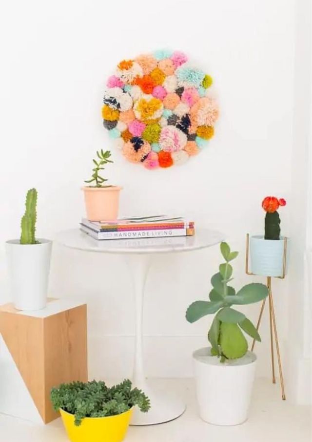 DIY Flower Wall - Daisies - arinsolangeathome